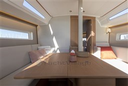 Jeanneau_Sun_Odyssey_380_53.JPG