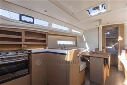 Jeanneau_Sun_Odyssey_380_51.JPG