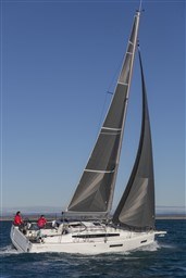 Jeanneau_Sun_Odyssey_380_14.JPG