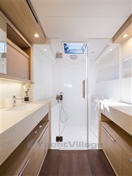 Lagoon 51 - 2024 - Catwalk