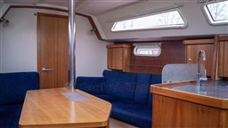 (7) Hanse 320