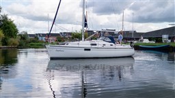 Beneteau Oceanis 321