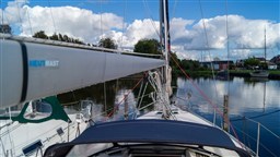 Beneteau Oceanis 321