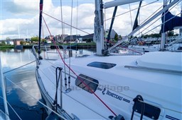 Beneteau Oceanis 321