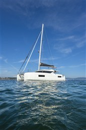Lagoon 43