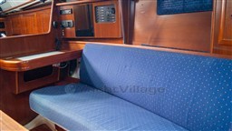 Beneteau Oceanis 331 Clipper (37).jpg