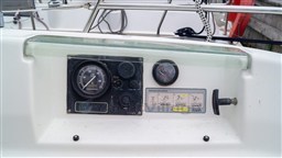 Beneteau Oceanis 331 Clipper (26).jpg