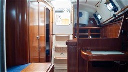 Beneteau Oceanis 331 Clipper (29).jpg