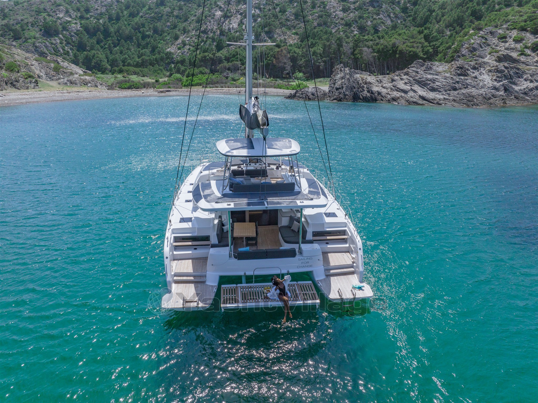 LAGOON-51-EXTERIOR-12