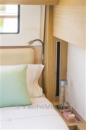 LAGOON_51_ICONIC_INTERIOR (3)