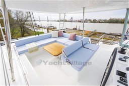 LAGOON_51_ICONIC_EXTERIOR (7)