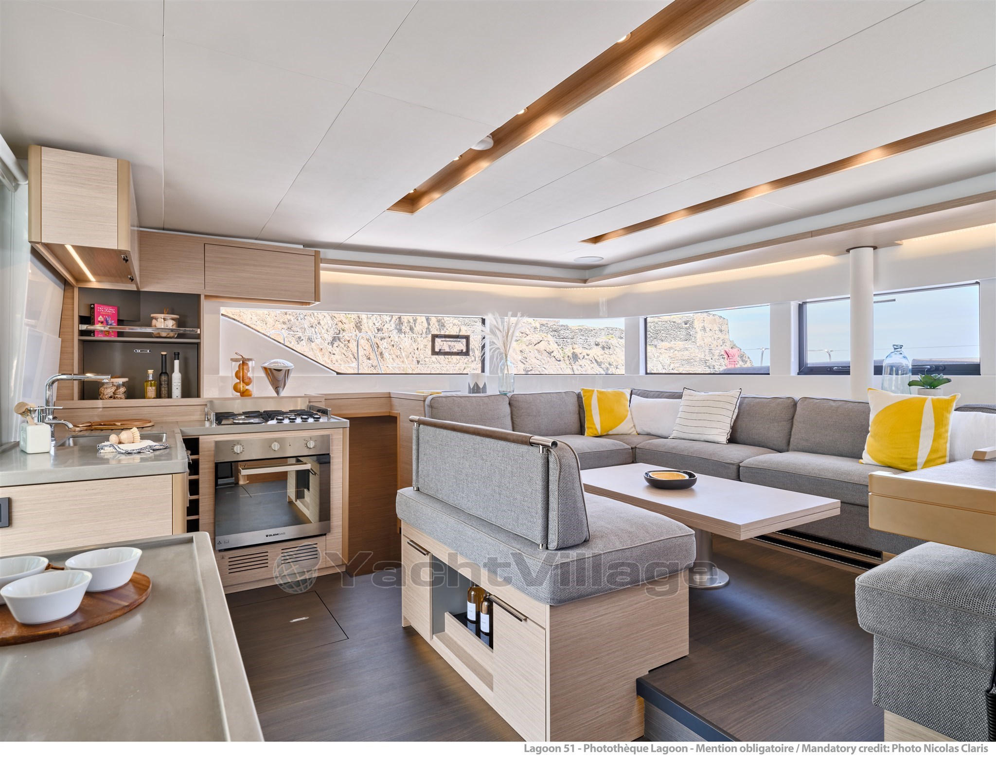 LAGOON-51-INTERIOR-21