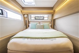 LAGOON_51_ICONIC_INTERIOR (2)