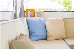 LAGOON_51_ICONIC_INTERIOR (7)