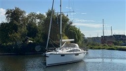 Bavaria 42 Vision (2020)
