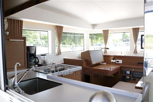 Lagoon 40