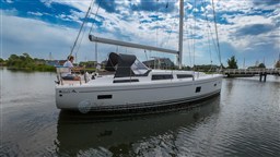 Hanse 388 (2)