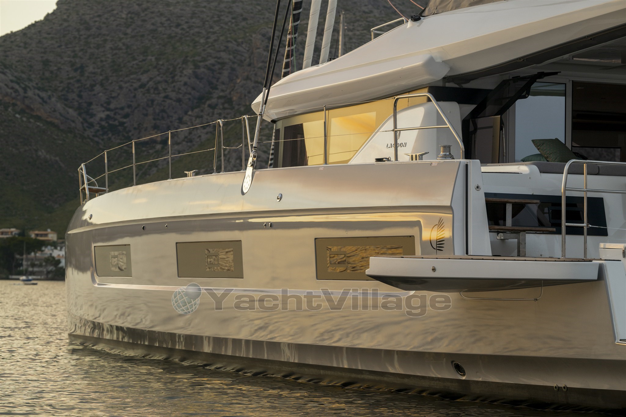 LAGOON-60-EXTERIOR (5)