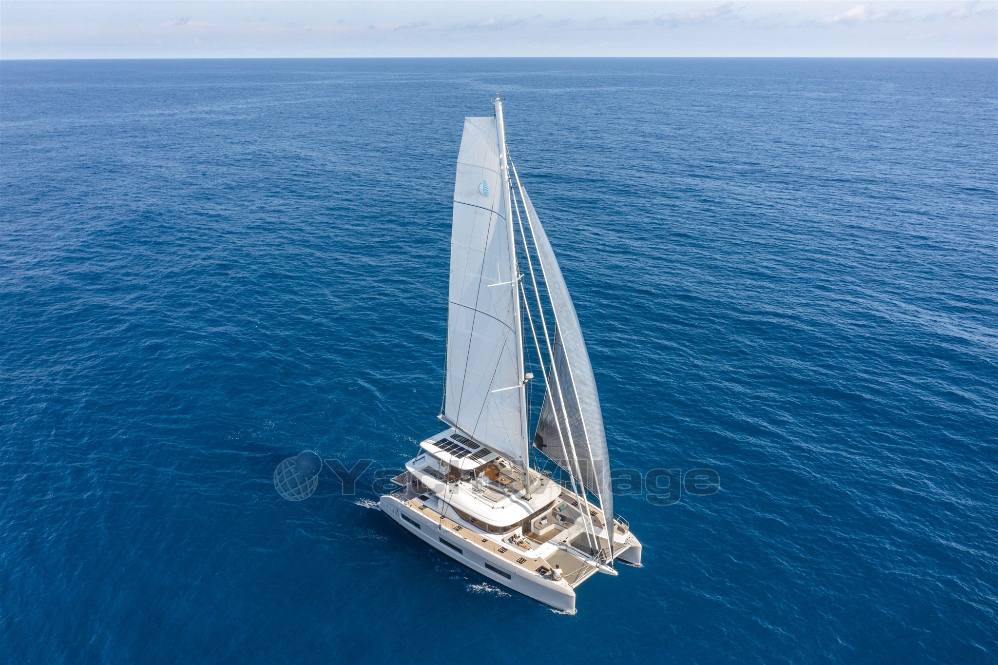 LAGOON-60-EXTERIOR (7)