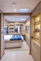 LAGOON-60-INTERIOR-OWNER-CABIN (1)