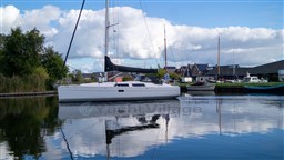Hanse 375