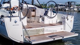 Jeanneau Sun Odyssey 350 Sailtime NL (1)
