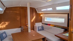 Jenneau Sun Odyssey 380