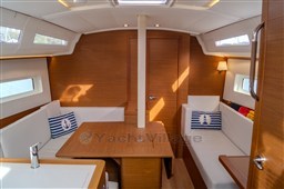 Jenneau Sun Odyssey 380