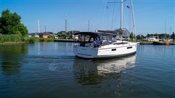 Jeanneau Sun Odyssey 410 (2021) Avento