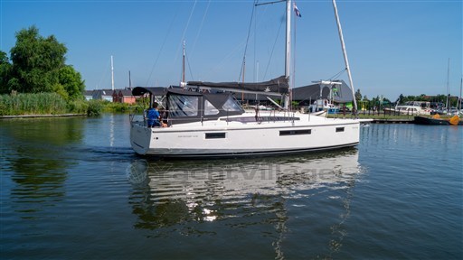 Jeanneau Sun Odyssey 410 (2021) Avento