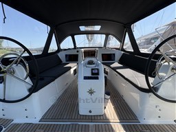 Jeanneau Sun Odyssey 410 (2021) Avento