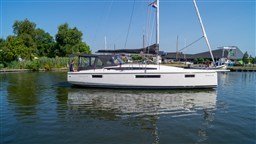 Jeanneau Sun Odyssey 410 (2021) Avento