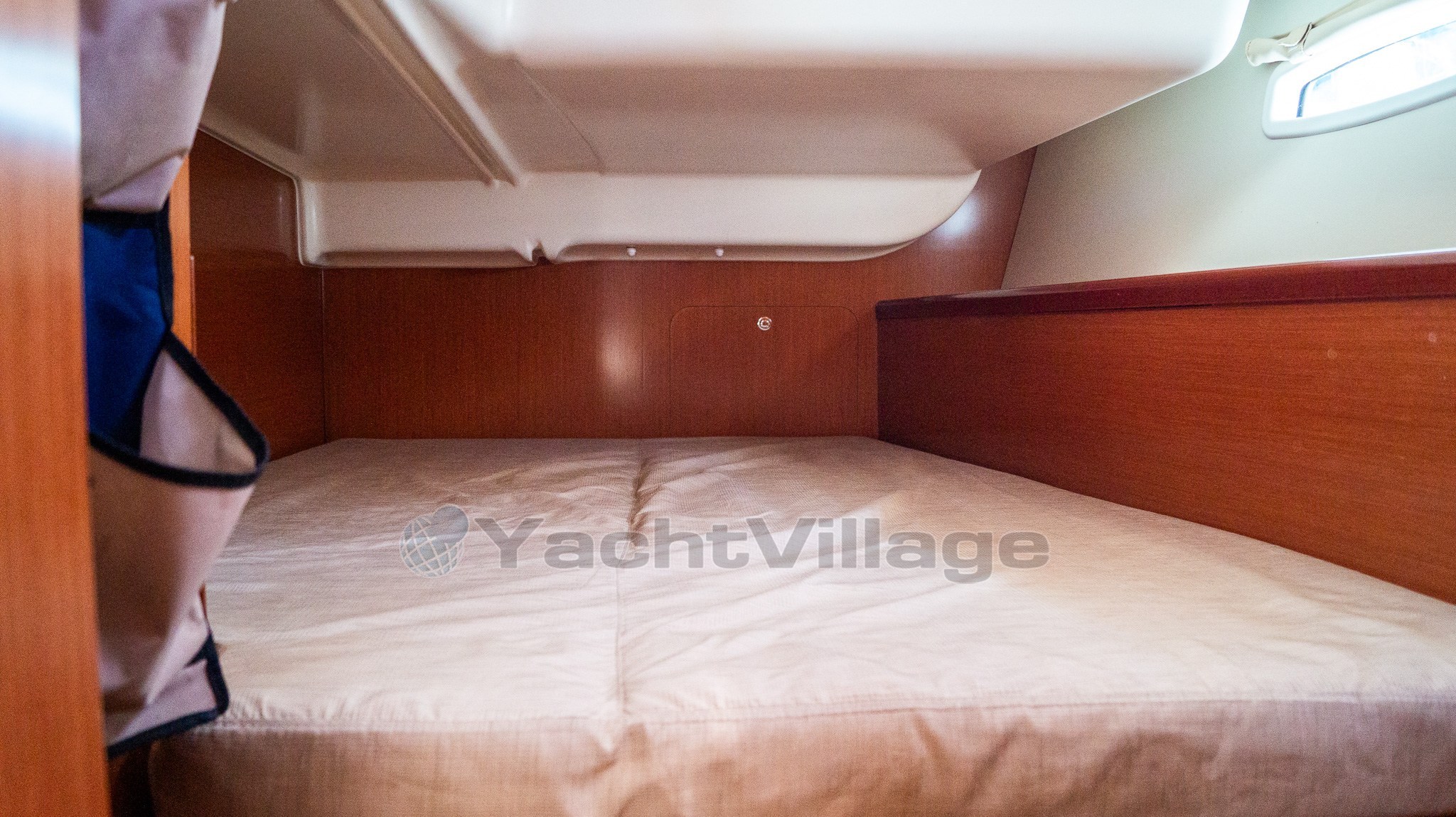 Beneteau Oceanis 40 (28)