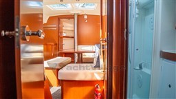 Beneteau Oceanis 40 (51)