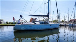 Beneteau Oceanis 40 (15)