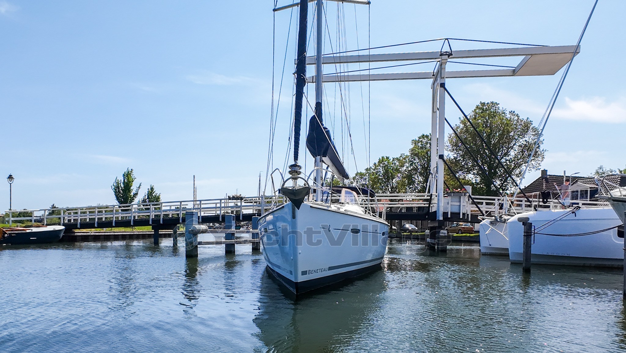 Beneteau Oceanis 40 (4)