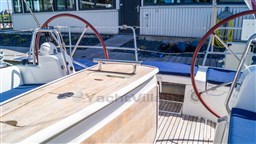 Beneteau Oceanis 40 (19)
