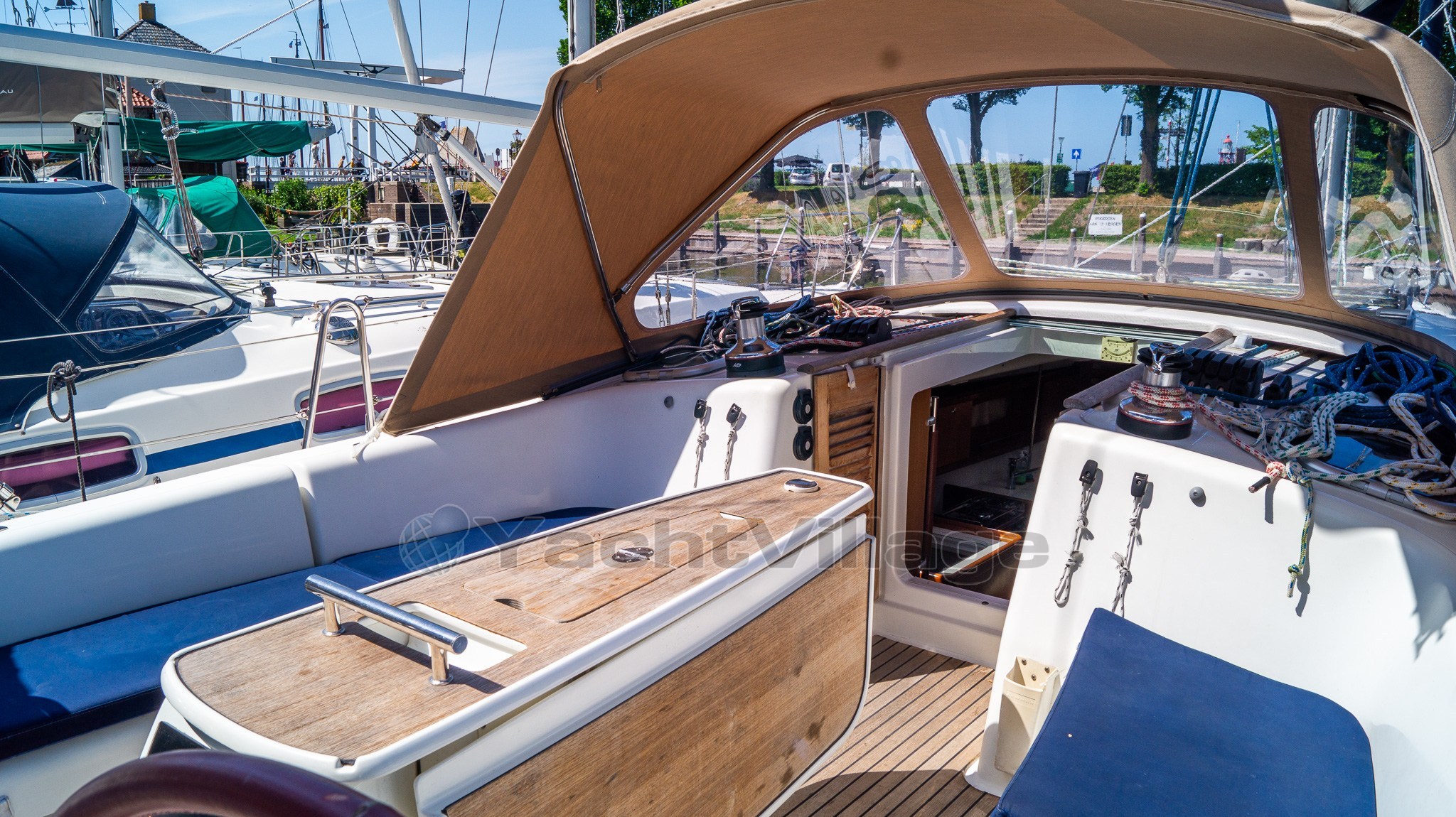Beneteau Oceanis 40 (17)
