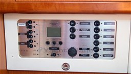 Beneteau Oceanis 40 (57)
