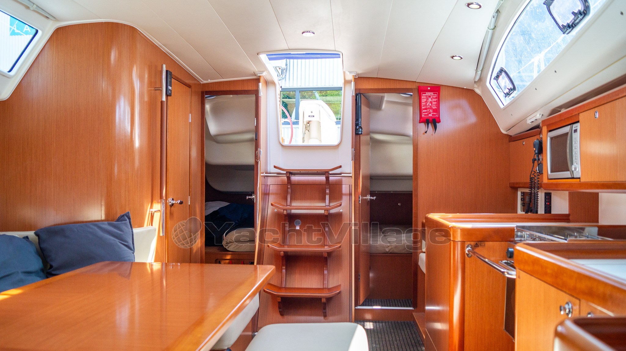 Beneteau Oceanis 40 (38)