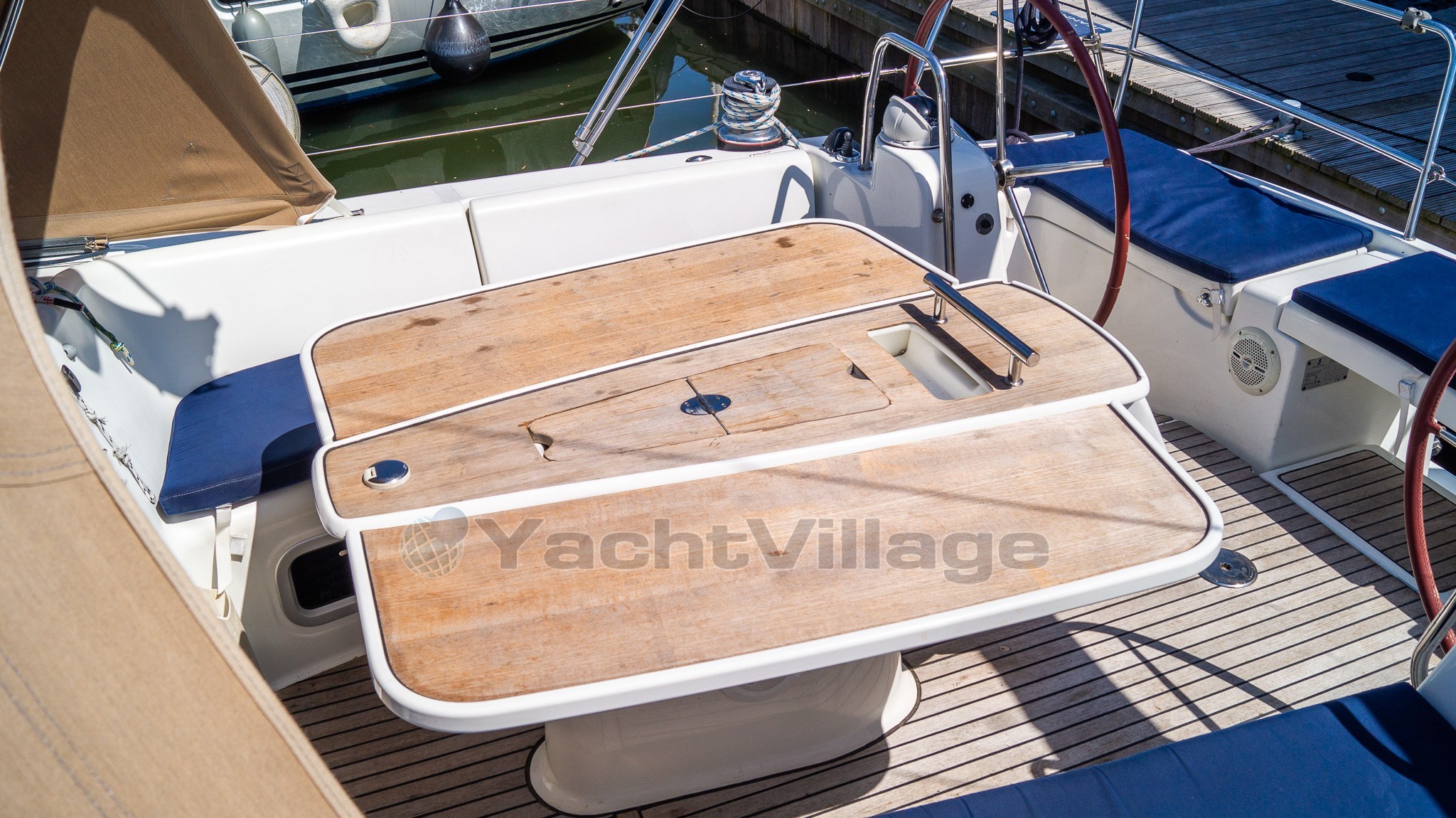Beneteau Oceanis 40 (27)