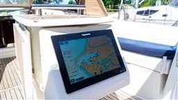 Beneteau Oceanis 40 (24)