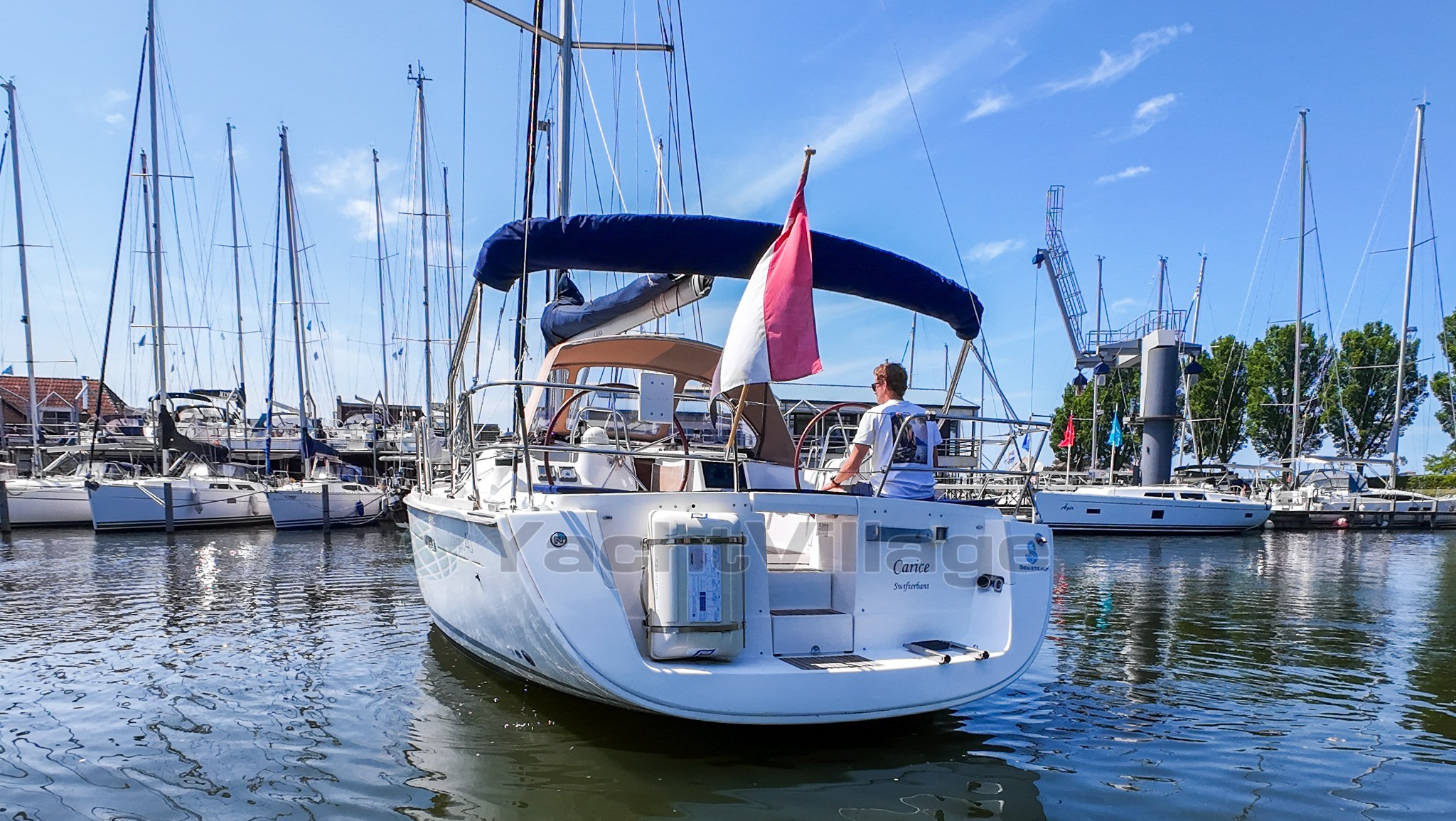 Beneteau Oceanis 40 (9)