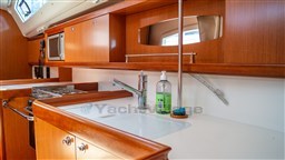 Beneteau Oceanis 40 (31)