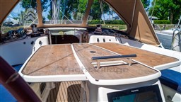 Beneteau Oceanis 40 (26)