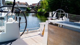 Beneteau Oceanis 381  (19)
