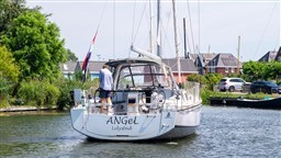 Beneteau Oceanis 381  (11)