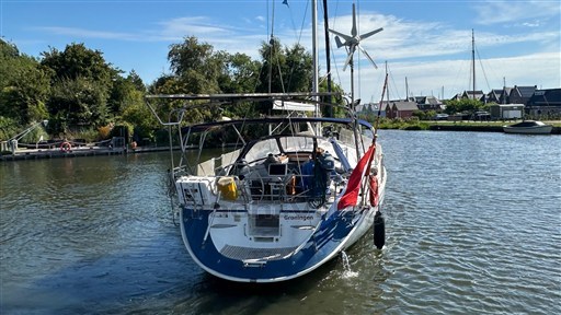 Bavaria 49 