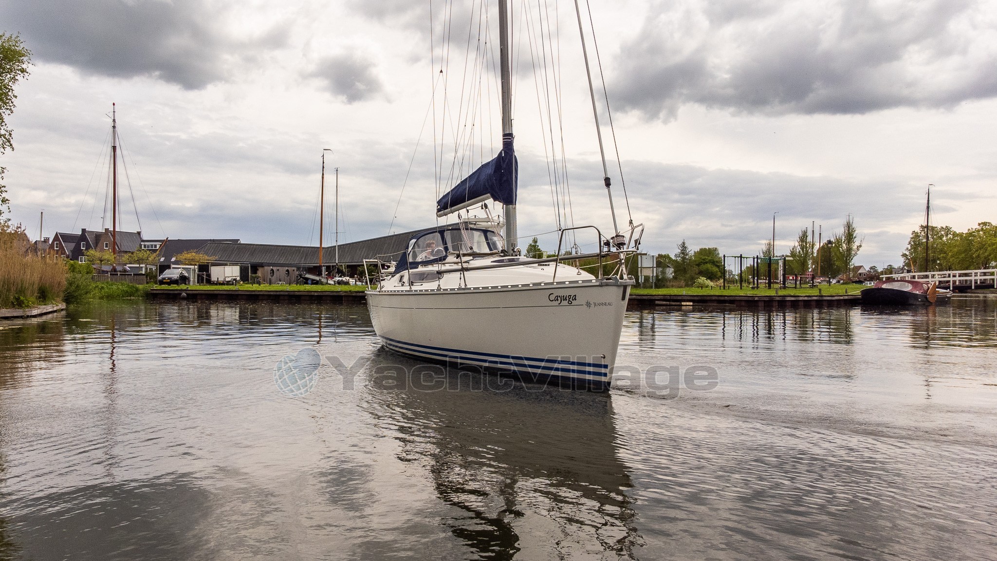 Jeanneau Sun Odyssey 32.2  (10)