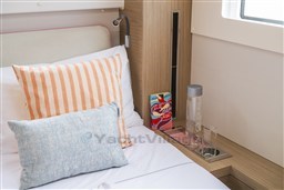 LAGOON_46_ICONIC_INTERIOR (6)